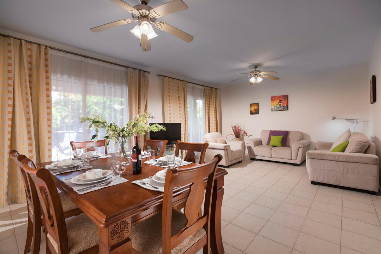Aphrodite Gardens #3 Appartement *