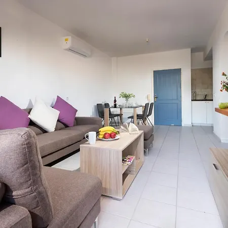 Resitour - Limnaria Gardens Apartment Paphos Exterior photo